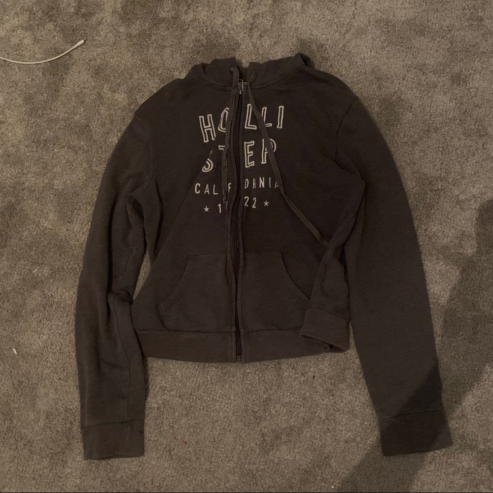 Hollister hoodie. grey